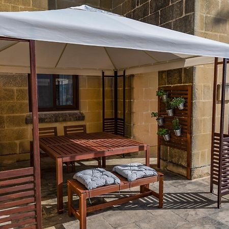 Luzzu - Family Friendly Maisonette Xlendi Exteriér fotografie